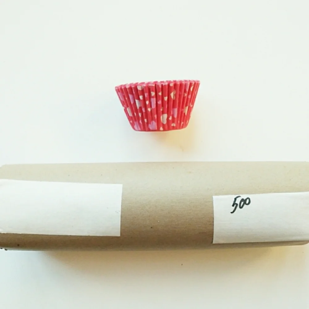 500 Heart Large Muffin Cupcake Baking Papers.